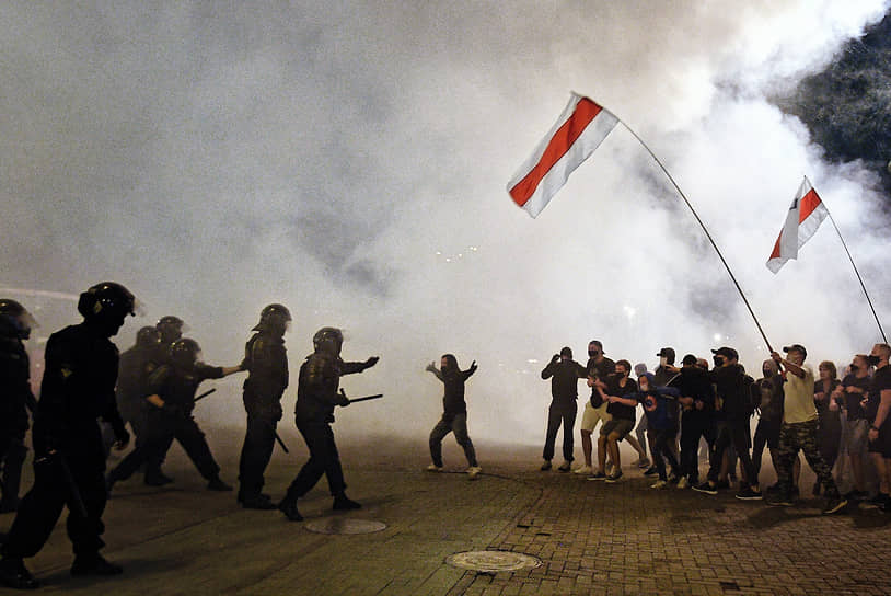 Акция протеста против результатов выборов президента Белоруссии