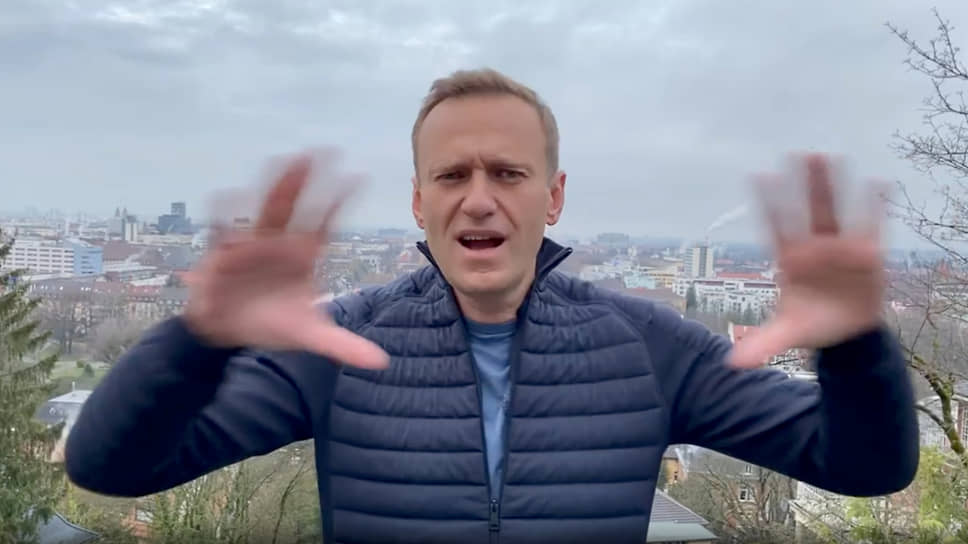 Aleksej Navalnyj Zahodit Na Posadku Gazeta Kommersant 4 6966 Ot 14 01 2021