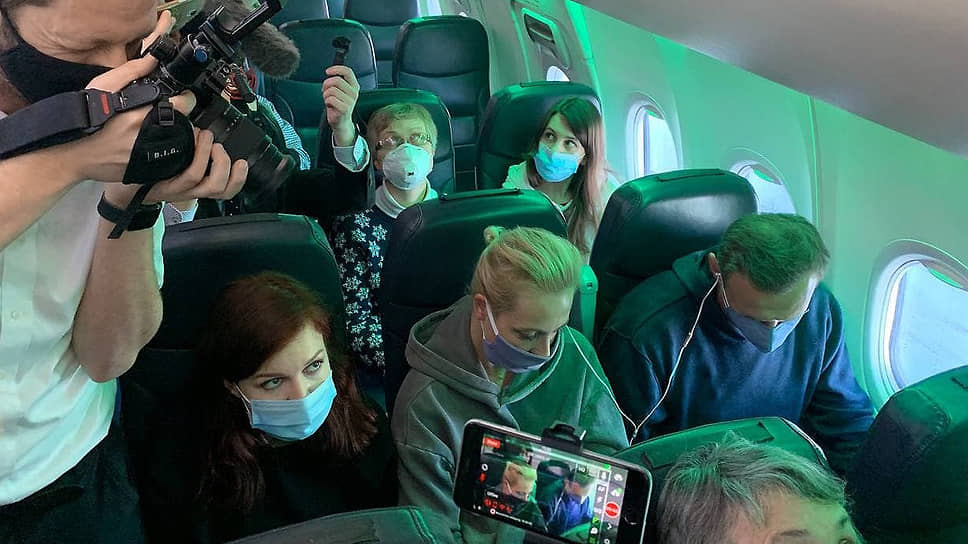 How Alexei Navalny's flight ended