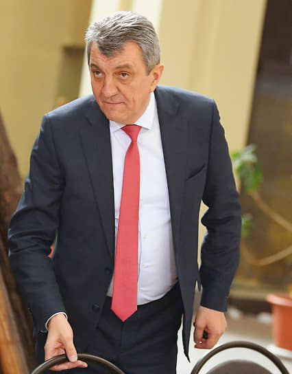 Врио главы Северной Осетии вице-адмирал запаса Сергей Меняйло поведет республику в плаванье по индивидуальной программе социально-экономического развития