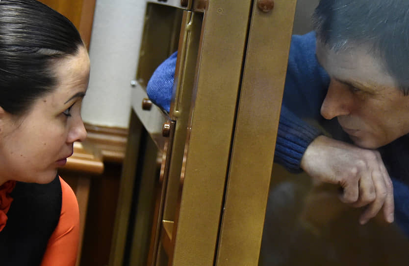 Ольге Лукмановой, несмотря на защиту многочисленных коллег, условное наказание сделали реальным, взяв ее под стражу