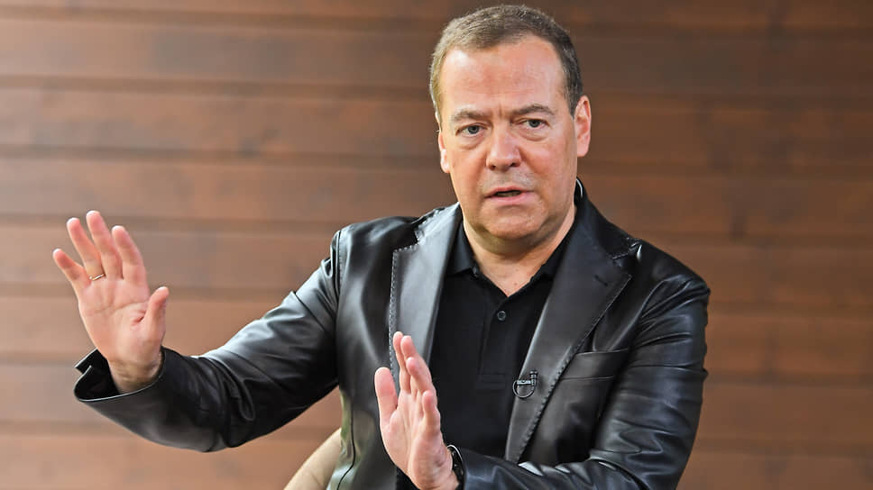 Дмитрий Медведев о соотношении рейтингов ЕР с ее местом в политической системе
