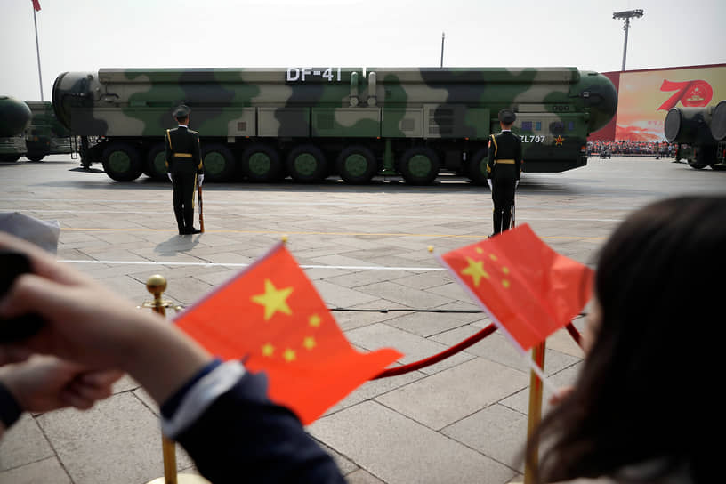 Стремительно наращивая число межконтинентальных баллистических ракет, Китай составляет все большую конкуренцию двум великим ядерным державам — США и России