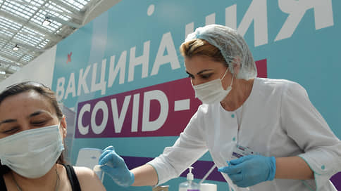 Прививку ставят ближе к штату  / В столичной мэрии корректируют механизм подачи данных о вакцинированных сотрудниках
