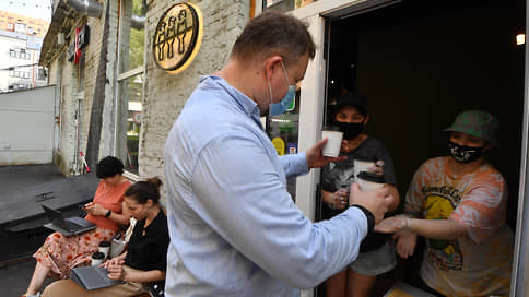 Рестораторам передают за прививку  / Столичная мэрия выделит миллиард на выплаты за вакцинированных в срок сотрудников