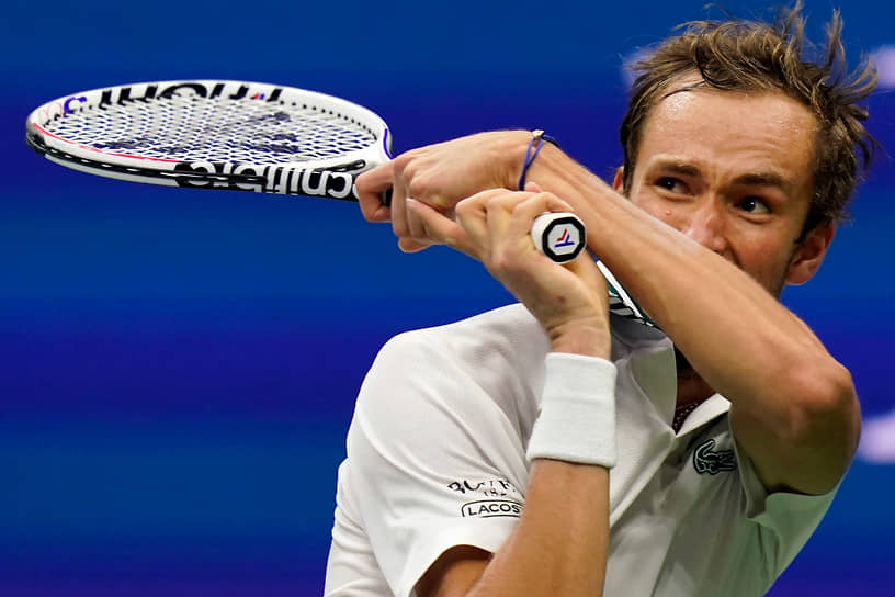 Победа над британцем Дэнни Эвансом позволила Даниилу Медведеву уже в третий раз в этом году достичь четвертьфинала на турнирах Большого шлема