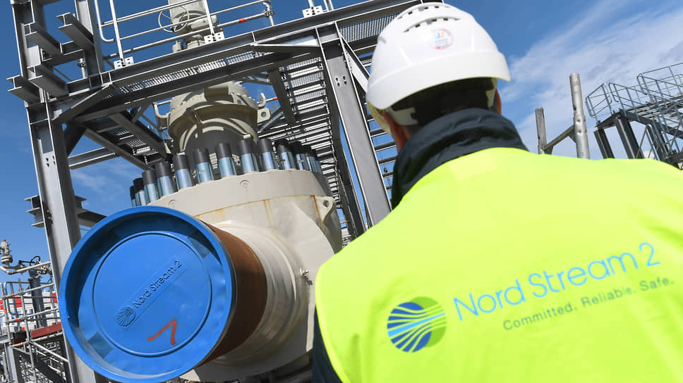 «Газпром» спустя шесть лет после начала проекта «Северный поток-2» подал в него первый газ