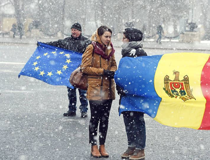 В Молдавии надеются, что смогут договориться по газу с Москвой и зимой не замерзнут. Но на всякий случай просят Европу подстраховать
