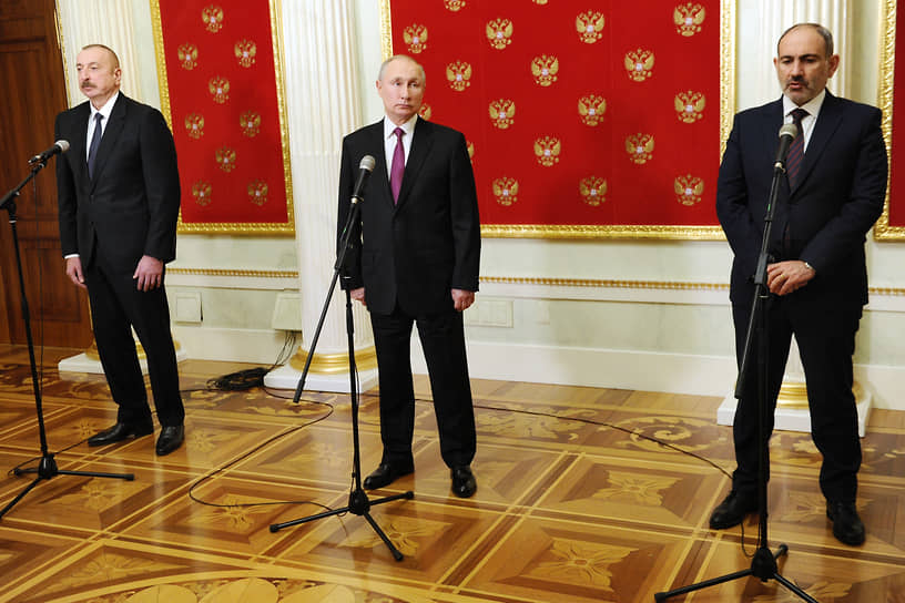  Слева направо: президент Азербайджана Ильхам Алиев, президент России Владимир Путин и премьер-министр Армении Никол Пашинян