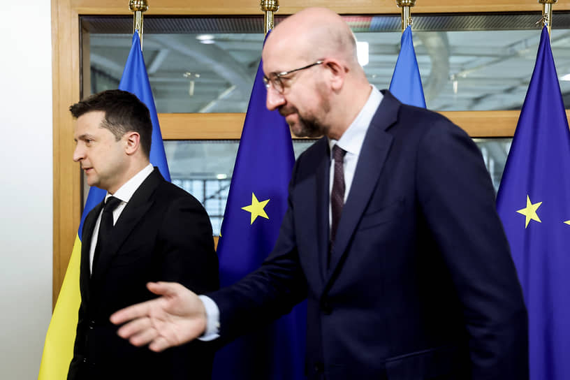 Президент Украины Владимир Зеленский (слева) и глава Европейского совета Шарль Мишель