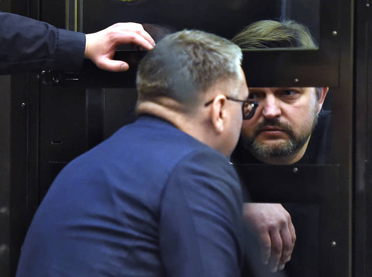 Никите Белых и его адвокату Андрею Грохотову предложено знакомиться с делом в колонии