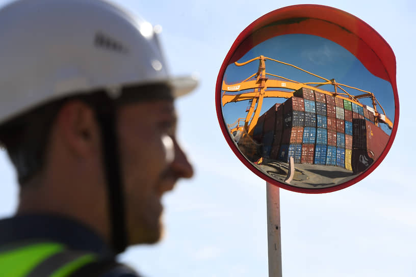 ОАО РЖД из-за пробок в портах недосчиталось уже 1,5 млн тонн грузов с начала года