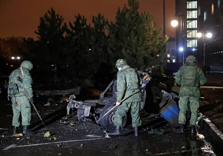 Взрыв автомобиля в центре Донецка глава самопровозглашенной ДНР Денис Пушилин счел диверсией в рамках подготовки украинской стороны к наступлению