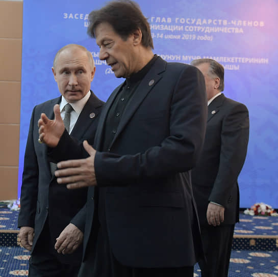 Атака на премьера Пакистана Имрана Хана началась сразу после его встречи с Владимиром Путиным 24 февраля в Москве