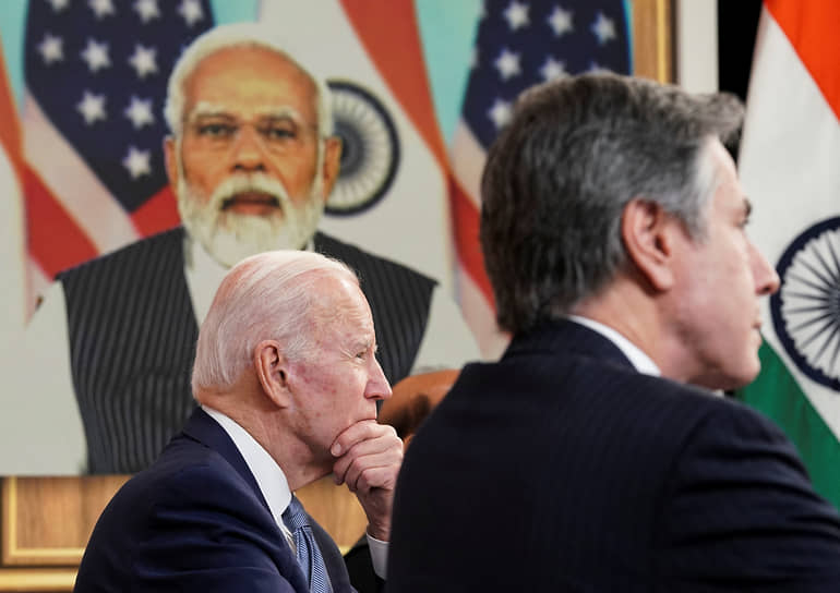 Общаясь по видеосвязи с премьер-министром Индии Нарендрой Моди, президент США Джо Байден призвал его задуматься над тем, «как справиться с дестабилизирующими последствиями» действий РФ на Украине