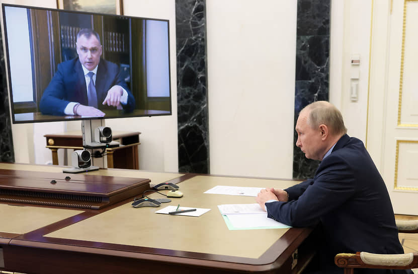 Президент России Владимир Путин с врио главы Республики Марий Эл Юрием Зайцевым 