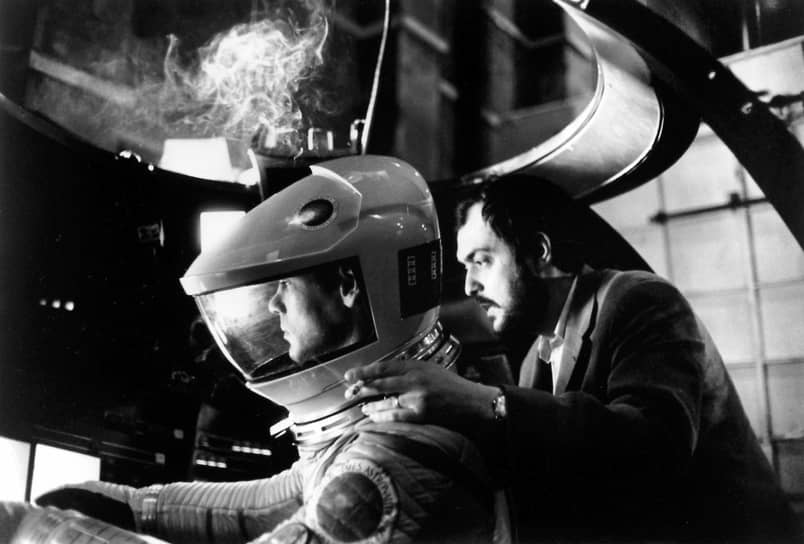 Стэнли Кубрик (справа) популярно объясняет в фильме Грегори Монро подоплеку своих работ — включая «Космическую одиссею»
