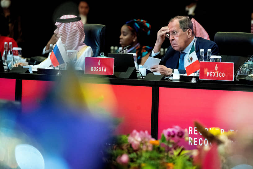Глава МИД Сергей Лавров на встрече министров иностранных дел G20