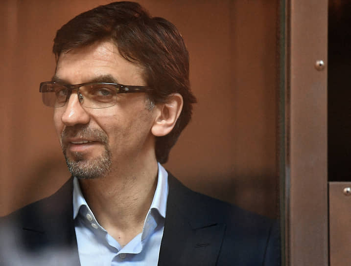Михаил Абызов просил освободить из СИЗО хотя бы обвиняемых-женщин, но понимания у суда не нашел