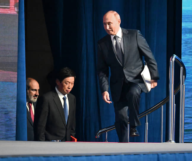 Владимир Путин привык участвовать в ВЭФе