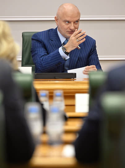 Андрей Клишас на пальцах разъяснил сенаторам, где пролегают границы новых российских территорий