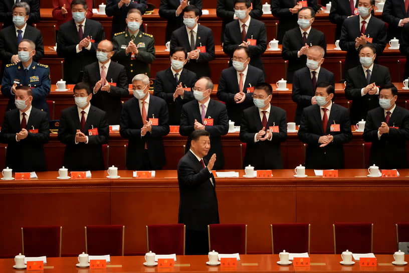 Вопреки политической традиции последних десятилетий, предполагавшей смену первого лица после двух пятилетних сроков, председатель КНР Си Цзиньпин готов уверенно вступить во второе десятилетие своего правления