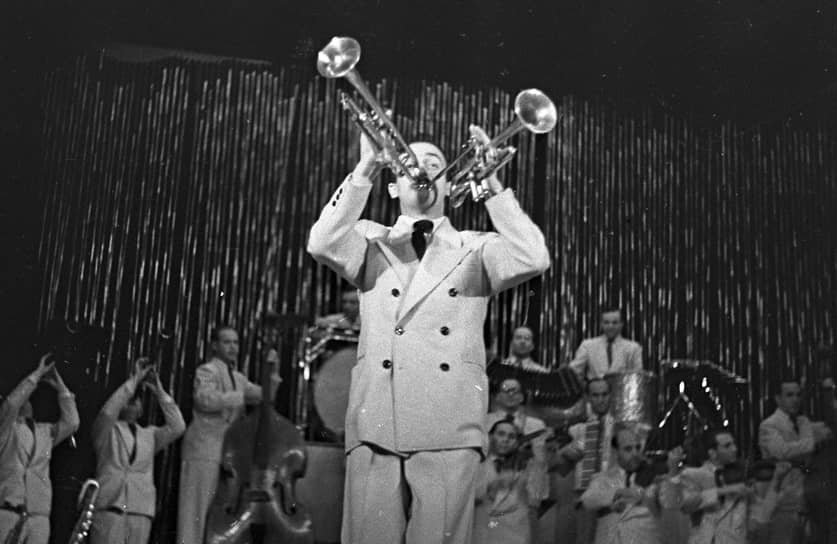 Эдди Рознер был одним из тех, кто прививал советской стране вкус к буржуазному джазу