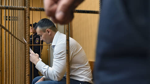 На суд со справкой // Дело о предполагаемых хищениях в ВПК рассматривается в мобилизационном порядке