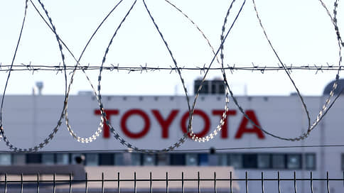 Прокуроры пришли за Toyota // Надзор начал проверку автозавода с ОМОНом и производственниками