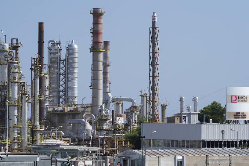 Нефтеперерабатывающий Завод ISAB на Сицилии