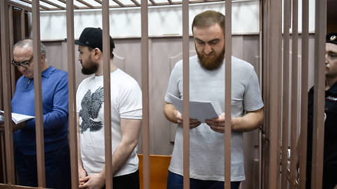 Гособвинение не пожалело сроков для Арашуковых // Экс-сенатора и его отца предложили приговорить к пожизненному заключению