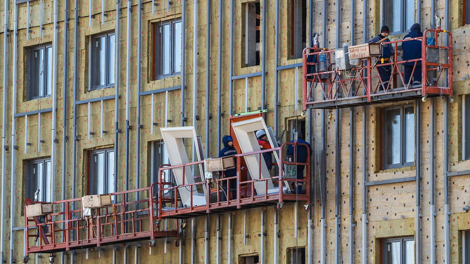 Спрос на элитное жилье в Москве резко упал