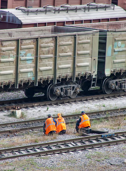 Железнодорожникам придется подождать со строительством ряда объектов Восточного полигона, а угольщикам — найти новые пути экспорта