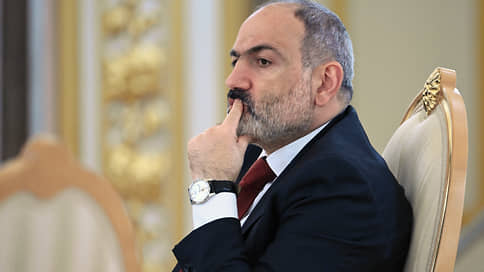 Обидеть миротворца может каждый // Российскую миссию в Карабахе с двух сторон критикуют за нерешительность