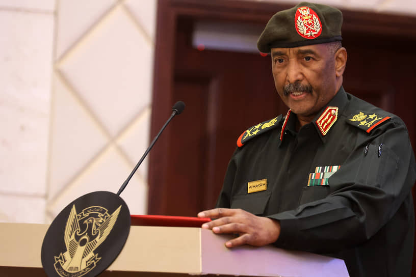 Командующий армией Судана Абдель Фаттах аль-Бурхан 