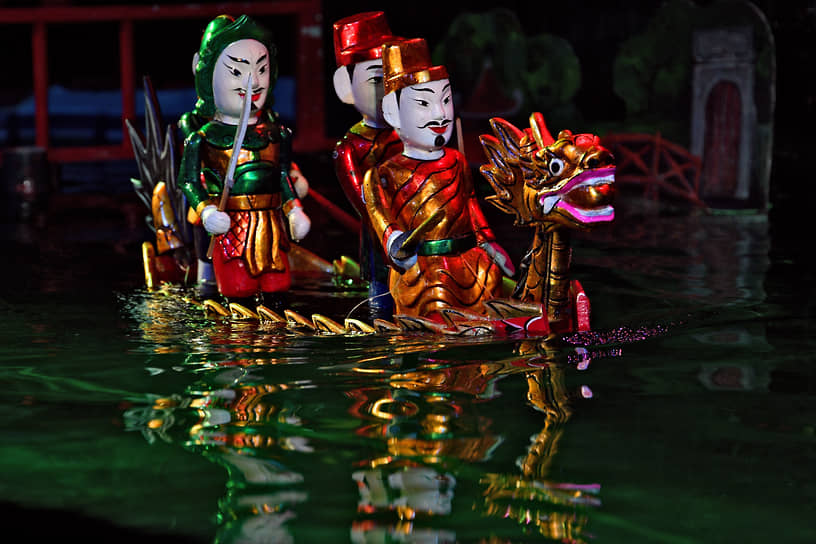 Вьетнамский кукольный театр превращает в сказку даже исторические битвы военачальника Ле Лоя с китайцами