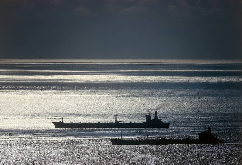 Новые санкции ЕС могут серьезно усложнить морские маршруты российской нефти