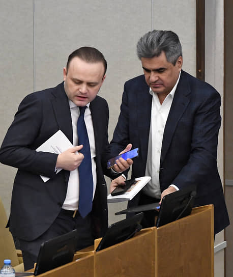 Лидер партии «Новые люди» Алексей Нечаев (справа) и вице-спикер Госдумы Владислав Даванков