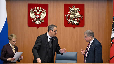 Мосгордума пошла по плану // Столичные парламентарии начали осеннюю сессию со спора о повестке