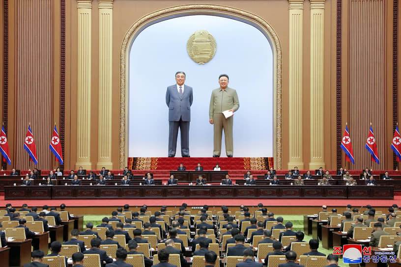 Заседание парламента КНДР