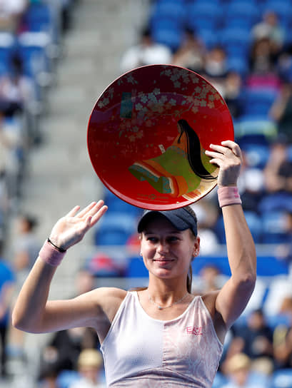 Титул, завоеванный на крупном турнире в Токио Вероникой Кудерметовой, стал для нее вторым за шесть лет выступлений на уровне WTA