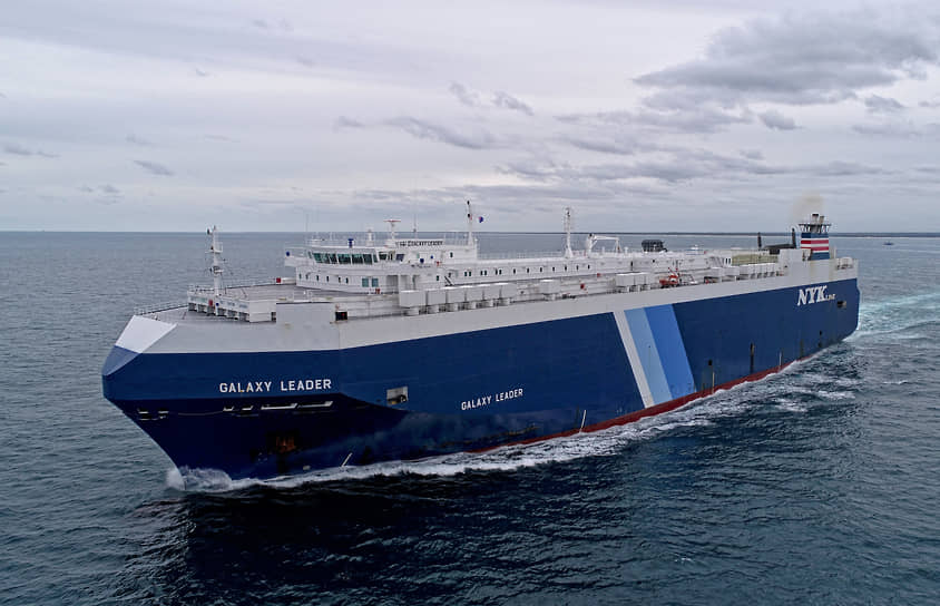 Британское грузовое судно Galaxy Leader было захвачено хуситами в южной части Красного моря
