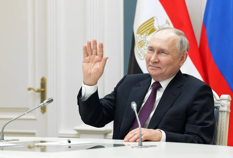 Владимир Путин приветствовал закладку бетона четвертого энергоблока АЭС