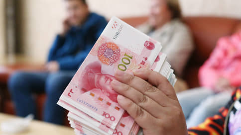 Для юаня настало светлое «завтра» // Объемы торгов китайской валютой выросли в конце месяца