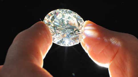 Алмазы проверят на триколор // Запад запрещает поставки российских камней из третьих стран