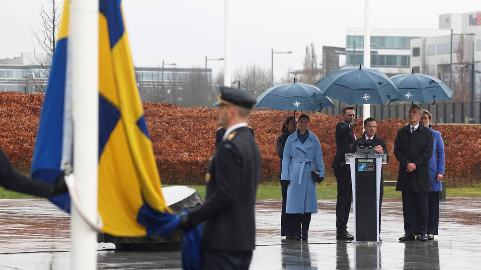 Швеция и Финляндия не планируют развертывать ядерное оружие