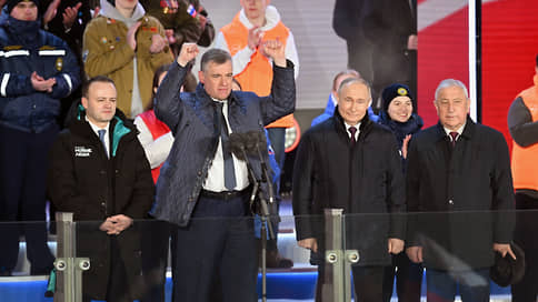 С чувством выполненного надолго // Владимир Путин и другие кандидаты в президенты объединились в Кремле и не расстались на концерте