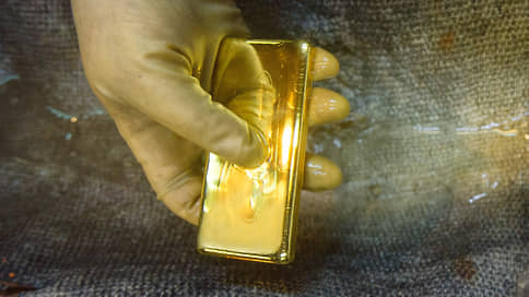 Бюджету не хватает золотого рубля // НДПИ на отрасль предложено увеличить