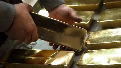 Золото выводят из тени // Контроль за покупками драгметаллов будет усилен