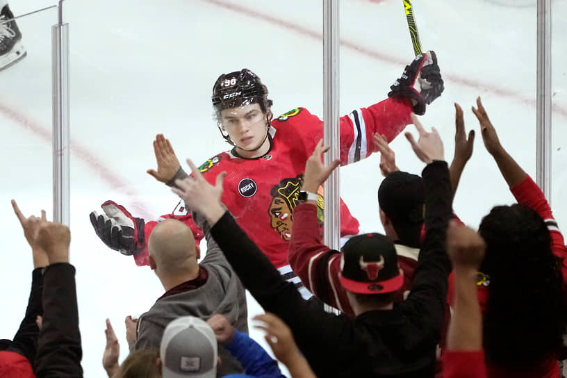 18-летний центрфорвард «Чикаго Блэкхокс» Коннор Бедард, достойно отыгравший дебютный сезон в НХЛ,— главная звезда сборной Канады